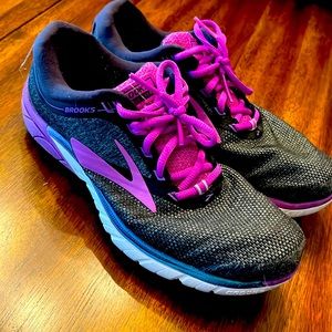 Brooks Pure Cadence 7 Running Shoes women’s 9.5